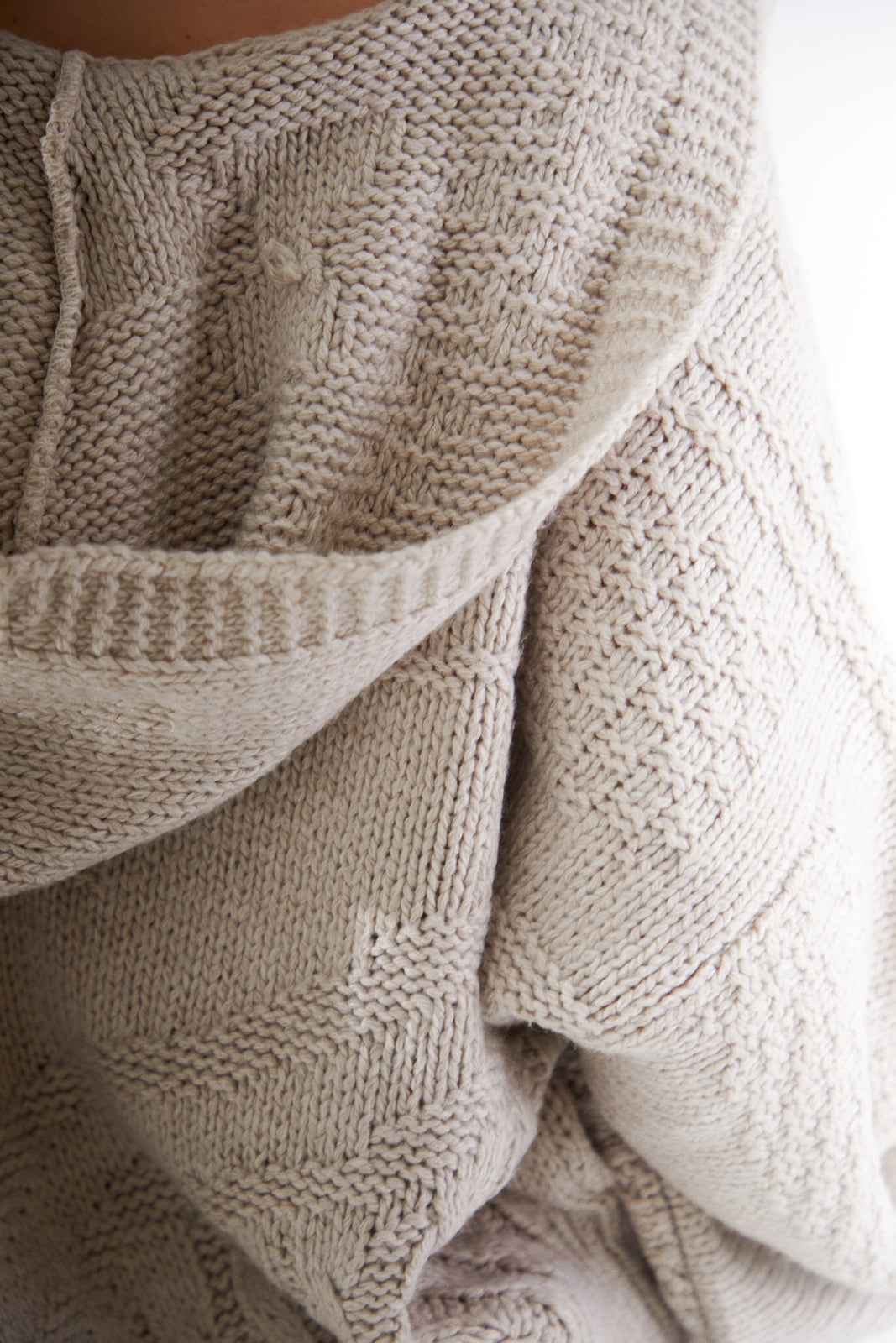 Balloon Cardigan Beige